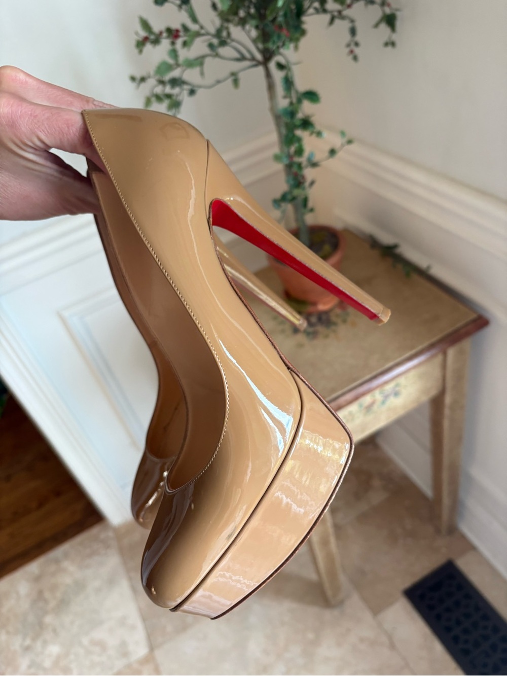 Louboutin Bianca